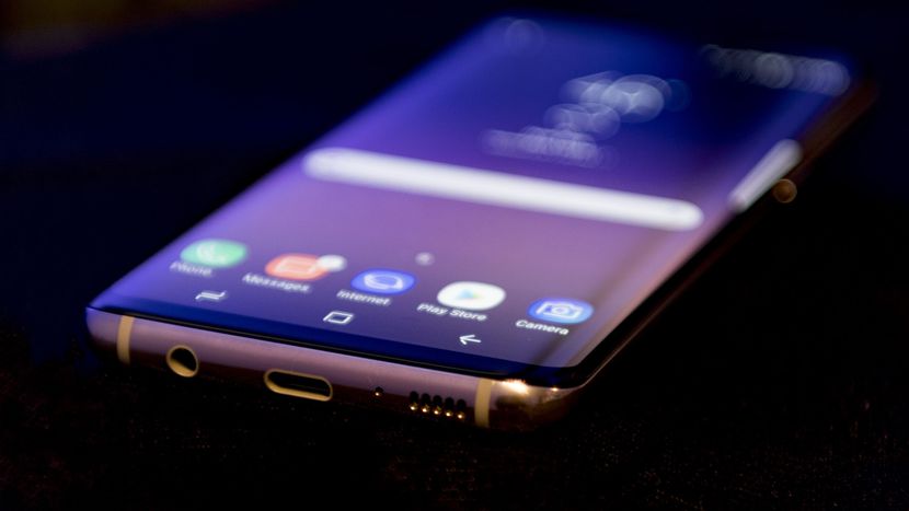 مكالمات واداء صوت Samsung Galaxy S8